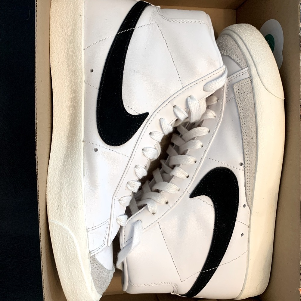 Nike Blazer Mid ‘77 Vintage Women’s Like New